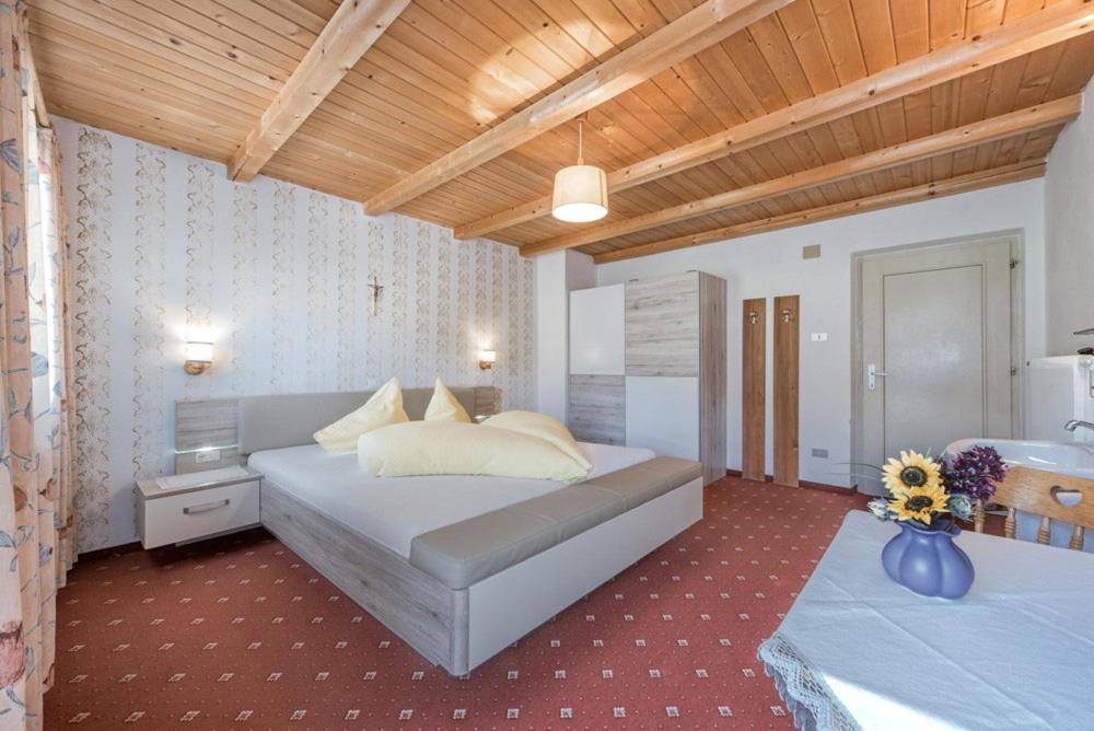 Апартаменты Kradorferhof Санта-Маддалена-ин-Казиес Номер фото